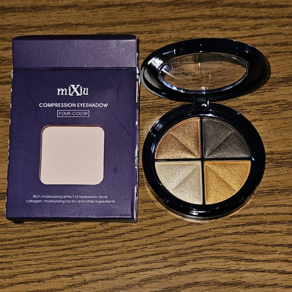 Mixiu compression 4 Color Eyeshadow Palette BNIB